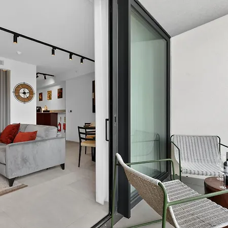 In Mercury With Pool Access * Сент Джулианс